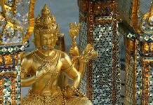 Brahma Empat Wajah populer juga disebut Buddha Empat Wajah di Asia Tenggara. Khususnya oleh masyarakat Tionghoa yang menyebutnya Sie Mien Fo.