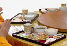 doa makan singkat umat buddha bisa terima kasih atau rahayu yang setara itadakimasu