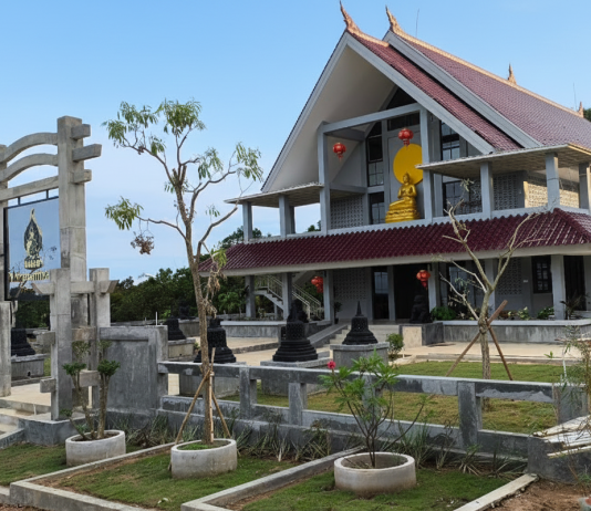 Penantian 25 Tahun: Vihara Nyanasamvara Bontang Berdiri Penantian 25 Tahun Umat Buddha Bontang terjawab dengan Berdirinya Secara Resmi Vihara Nyanasamvara