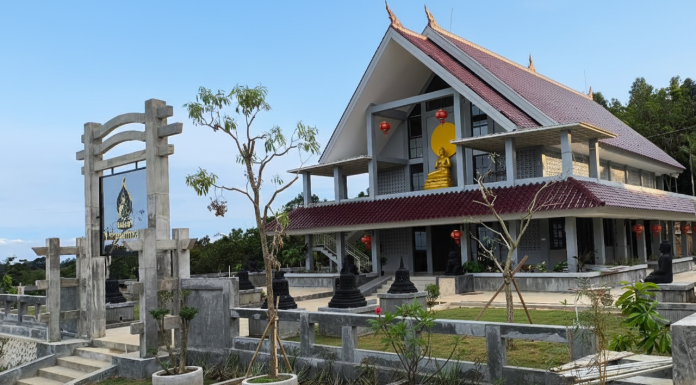 Penantian 25 Tahun: Vihara Nyanasamvara Bontang Berdiri Penantian 25 Tahun Umat Buddha Bontang terjawab dengan Berdirinya Secara Resmi Vihara Nyanasamvara