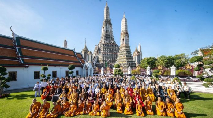 WFB: World Fellowship of Buddhists Peringatan 75 Tahun Peringatan HUT ke-75 World Fellowship of Buddhists atau WFB diperingati di Bangkok Thailand.