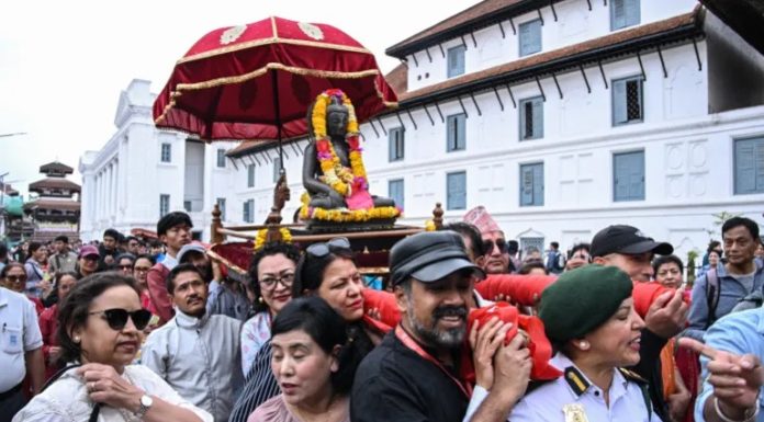 Patung Buddha Abad ke-13 Kembali ke Nepal.