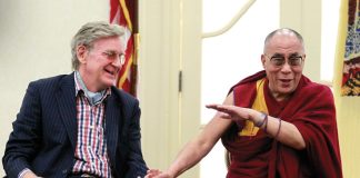 Robert Thurman meninggal dunia pada usia 84 tahun. Sarjana Buddhis besar yang pernah ditahbiskan menjadi biksu oleh Dalai Lama.